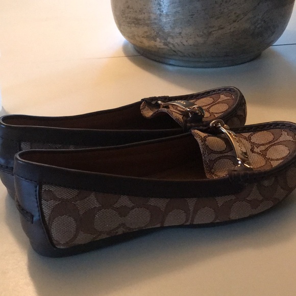 New COACH Monogrammed Brown Tan Loafers - Picture 6 of 8